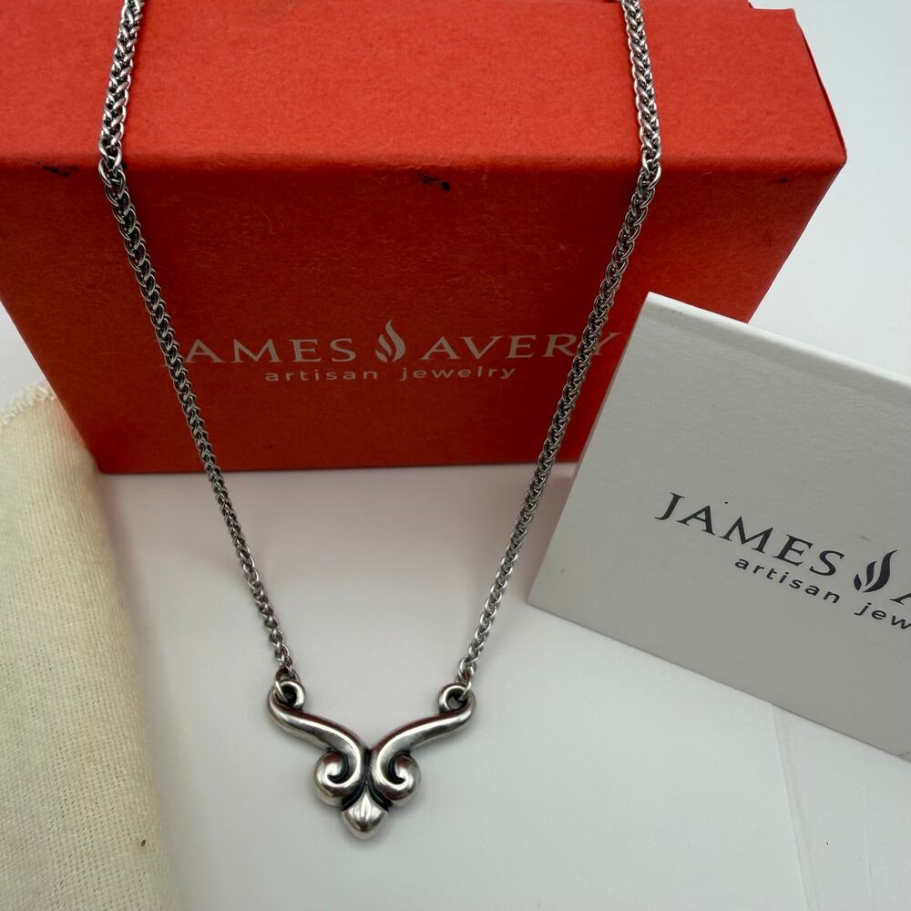 RETIRED James Avery 925 Sterling Silver Scroll Heart Necklace 16” w/ Box & Pouch